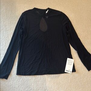 Lululemon keyhole mesh long sleeve. New with tags. Size 8. Black.